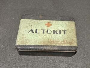 Johnson & Johnson Autokit Metal First Aid Tin Blue/Beige Medicine Made in USA